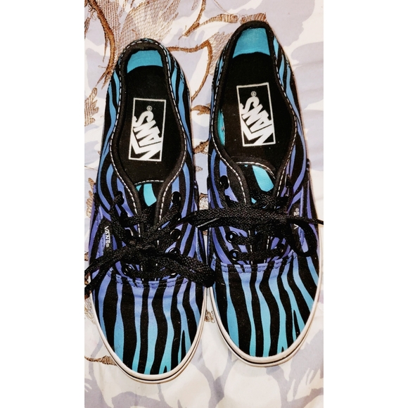 Zebra Stripe Vans - Picture 7 of 7